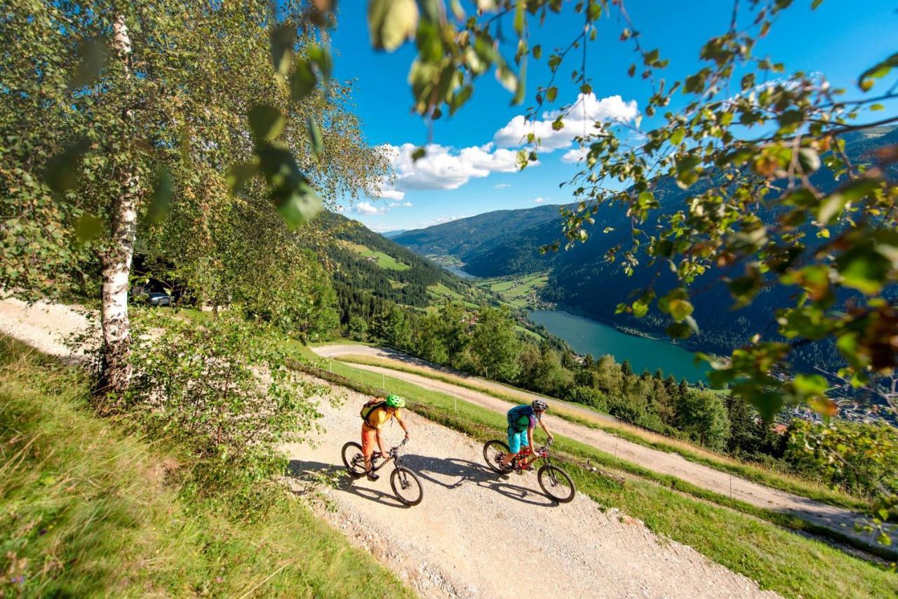 Penthouse Skyview Im Natur-Erlebnispark Bad Kleinkirchheim Patergassen Bagian luar foto